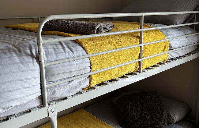 Immaculate 3-bed House With Private Secure Garden - Foto 9