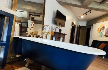 O Refúgio 202 Loft Exclusivo com Banheira Vitoriana em Gramado - Foto 6