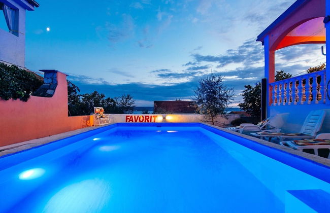 Beautiful Holiday Home in Maslenica Near Beach" - Foto 28