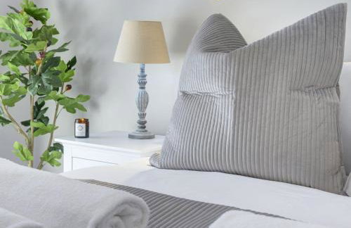 The Gate House - Photo 39