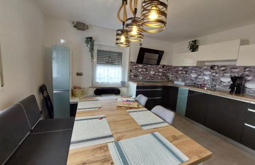 Fewo Erdgeschoss Ankerplatz mit Sauna direkt am Brombachsee bei Juliane und Klaus - Foto 9