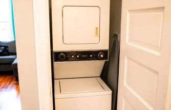 Massive 6BR & 4BA Private Duplex Townhouse Central - Foto 25