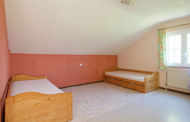 Spacious Holiday Home in Chodes With Sauna - Foto 21