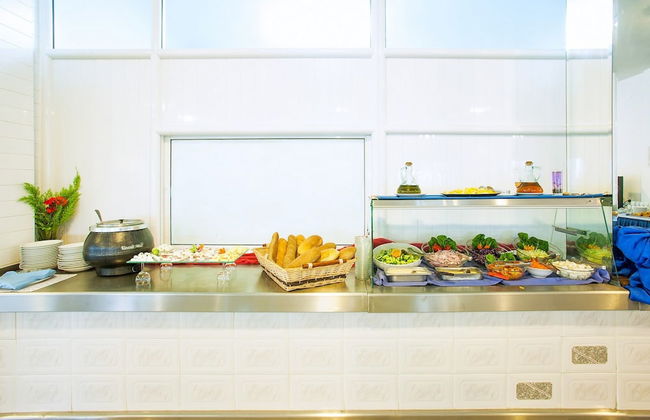 Xenios Port Marina Hotel - Photo 42