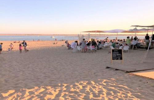 Casa increíble en la playa frente al campo de golf - Foto 46