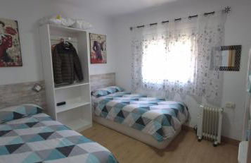 Attic, Walk to Park Güell, Sagrada Familia, Metro nearby - Foto 2