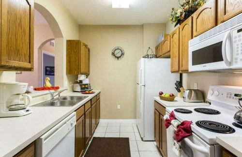 Fantastic Condo - 2 Miles from Disney Pool View Windsor Hills - Foto 15