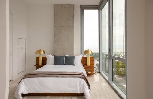 Premier Penthouses and Apartment with Captivating Views of Millennium Park - Photo 1