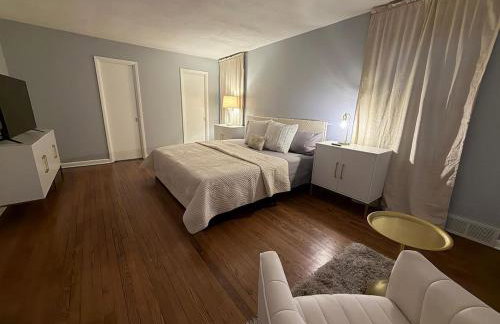 TheCreekHouse 5BR Sanctuary w Sunroom and Games - Foto 28