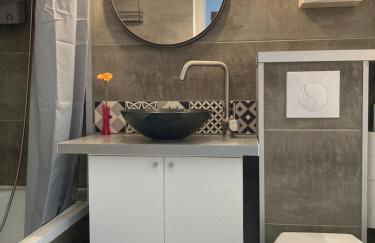 Living at Saarpartments -AdultsOnly- 2 Bedrooms, Kitchen - Business & Holiday Apartments for Long- and Short term Stay, 3 min to Train Station, Secure E-Bike Parking! - Foto 16