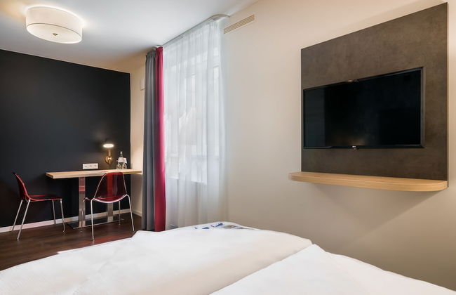 Signature East Hotel Apartment - Photo 28