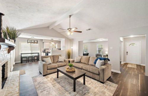 Large South Houston gem with covered patio seating - Foto 6