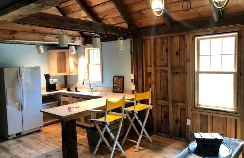 Luxury Barn Rental for a Relaxing Vacation in Maine - Photo 2