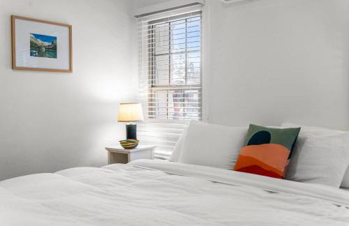 Parkside Escape South Hill w Private ADU - Photo 32