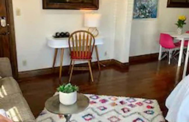 Evie's apartment - Photo 55