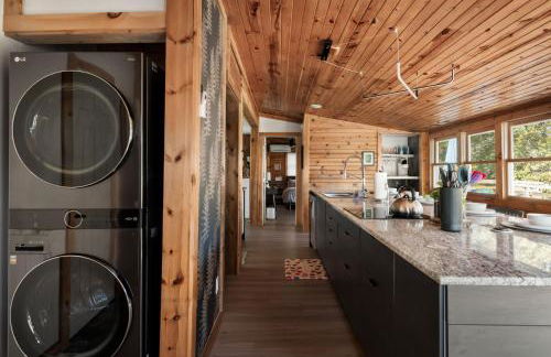 Riverfront w Deck Grill Fire pit & Climbing Wall - Photo 41