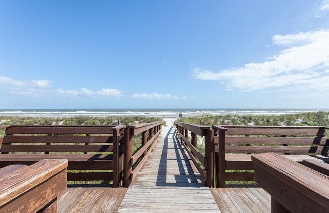 Ocean & Racquet by Distinctive Beach Rentals - Photo 49