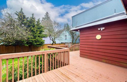 Spacious Mid Century Modern Sunroom Rambler - Foto 15