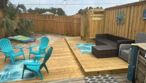 Destin-y 30A Beach Retreat Self Checkin - Huge Private Backyard Deck with Outdoor Shower - Foto 2