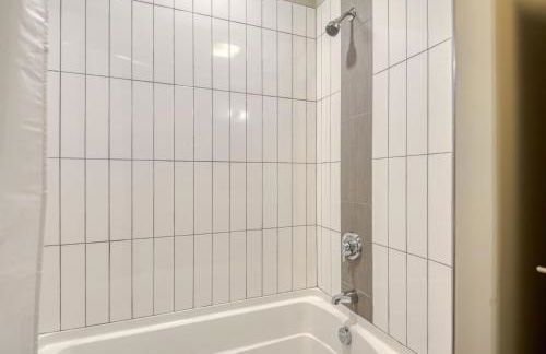 Burlington 1br w gym wd nr dining shops BOS-978 - Foto 12