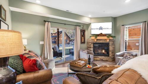 New Cabin at Tall Timbers! Free Tickets! Indoor and Outdoor Pools! - Foto 3