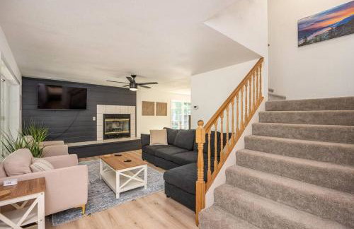 Updated Large River Front Home with Hot Tub - Foto 10