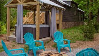 Jake Cabin Luxury Hot Tub Cabin Near Downtown - Foto 3