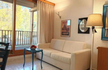 Hostdomus - Lumiere Apartment R15 - Photo 1