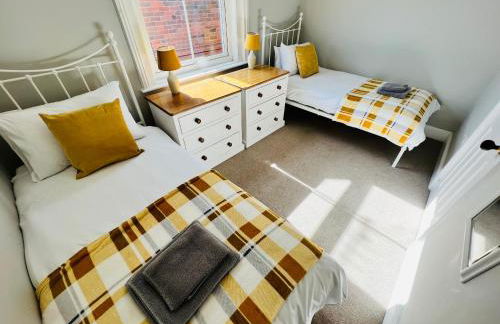 RedButt House, Freshwater, 3 Bedrooms, WiFi, Garden - Photo 13