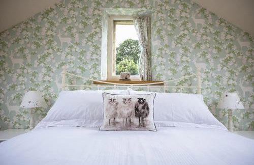 Winsbury Cottage - Photo 3