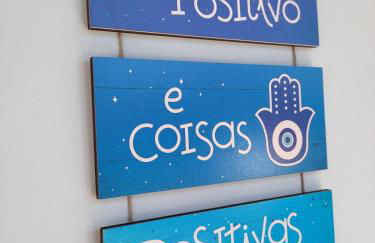 ESPAÇO PÉROLA GUANABARA, 70 Metros do Mar, 4 Suítes independentes COM AR, Área Gourmet Integrada com Piscina,Churrasqueira, 900 Metros de CASTELHANOS, ideal para FAMÍLIAS E AMIGOS - Foto 77