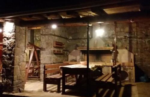 Παραδοσιακή πέτρινη κατοικία στην Βλάχα Ελάτης - Foto 19