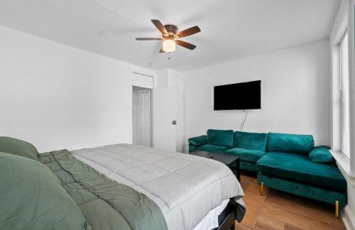 Charming 4-bedroom townhome in fabulous Washington with AC, WiFi - Foto 17