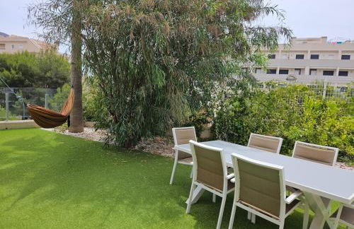 Quiet modern apartment with a large sunny garden! - Foto 27