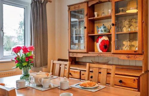 Finest Retreats - No1 Gladys Orchard - Photo 1