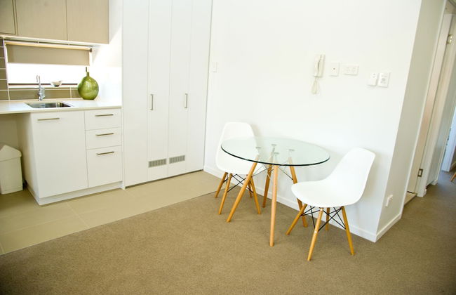 Jacana Apartments - Photo 3