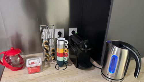 PARIS-MONTROUGE Magnifique appartement 3 pièces de 75m2 avec PARKING - très cosy pour 1 - 8 personnes refait à NEUF -ENTIRE APARTMENT LUXURIOUS AND WARM -Montrouge Paris 14ème - Proche Aéroport Orly Parc Expositions Porte de Versailles FREE WIFI GRATUIT - Foto 4