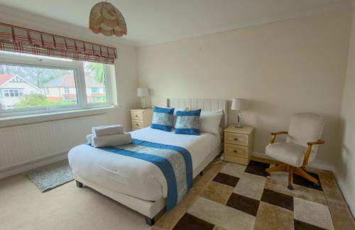 Farnborough Stay - 5 Bedroom - Foto 13