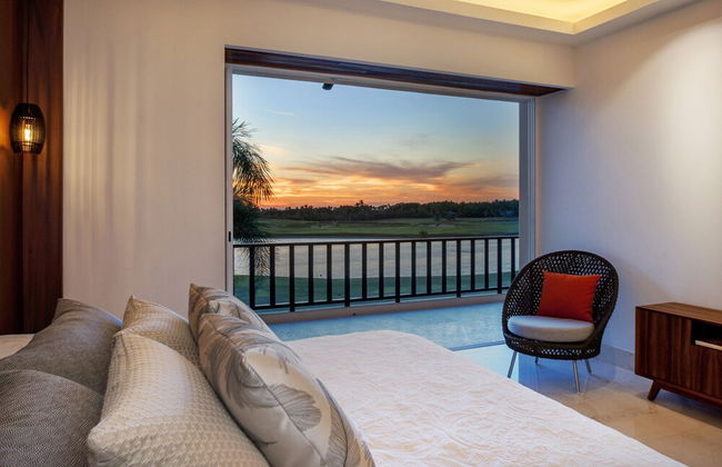 El Encanto exclusive condo private pool - Photo 20