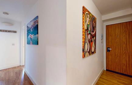 Bright and cosy 1 bed flat next to Tower Bridge - Photo 4