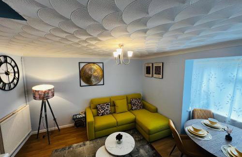 Pristine 2B Guest house near Luton Airport, L&D Hospital, Whipsnade Zoo & Leagrave Train Stn, Contractors - Foto 27