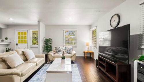 Spacious Retreat w Large Kitchen & Outdoor Patio - Foto 4