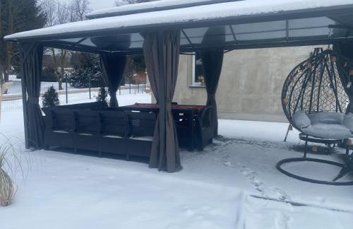 Pod świerkami - Foto 5