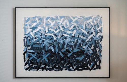 Modern 3BR Haven Near City Hotspots - Foto 29