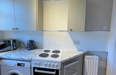 Whole House Modern Two Bedroom in Newcastle - Free Parking - Foto 17
