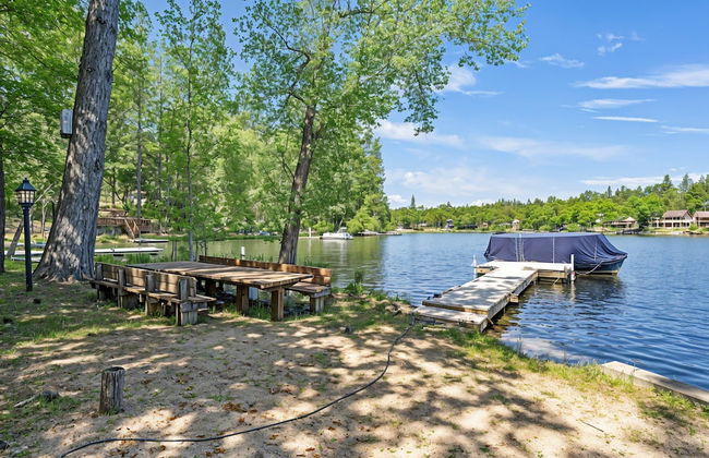 Marina Beach Lodge - Lakefront Home on Beach! by Yosemite Region Resorts - Foto 30