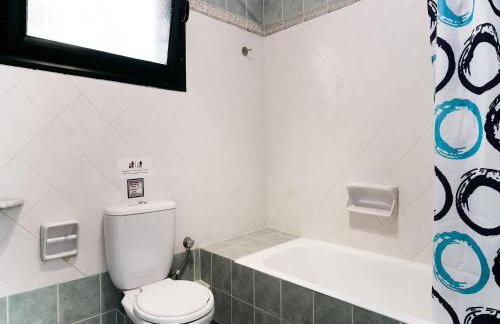 Villa by Kissakas Beach with Stunning Sea Views - Foto 26