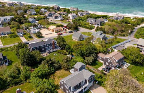 Breathtaking Cape Cod Beachhouse with Private Beach Access Near Sandwich, Massachusetts - Foto 5