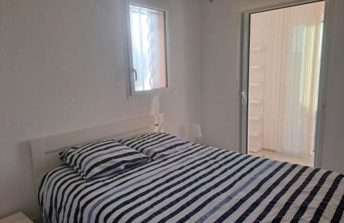 APPARTEMENT CLIMATISE - TERRASSE AVEC APERCU MER - GOLF DE ST TROPEZ - Foto 13