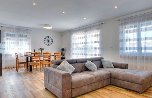 Villa in Kanfanar With Swimming Pool - Foto 2